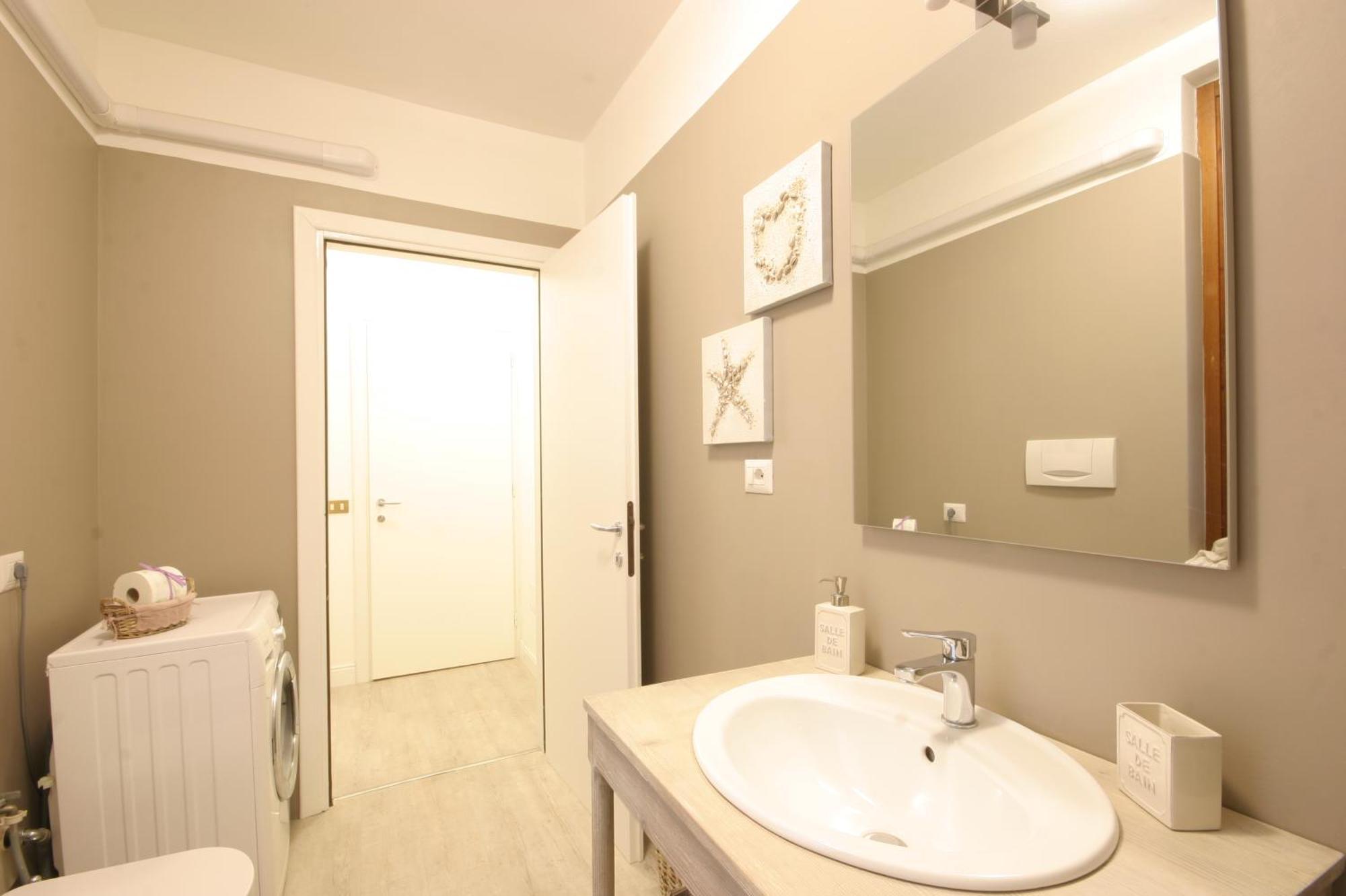 Apartmán Violetta Maison, Elegante E Romantica A Salo' Exteriér fotografie