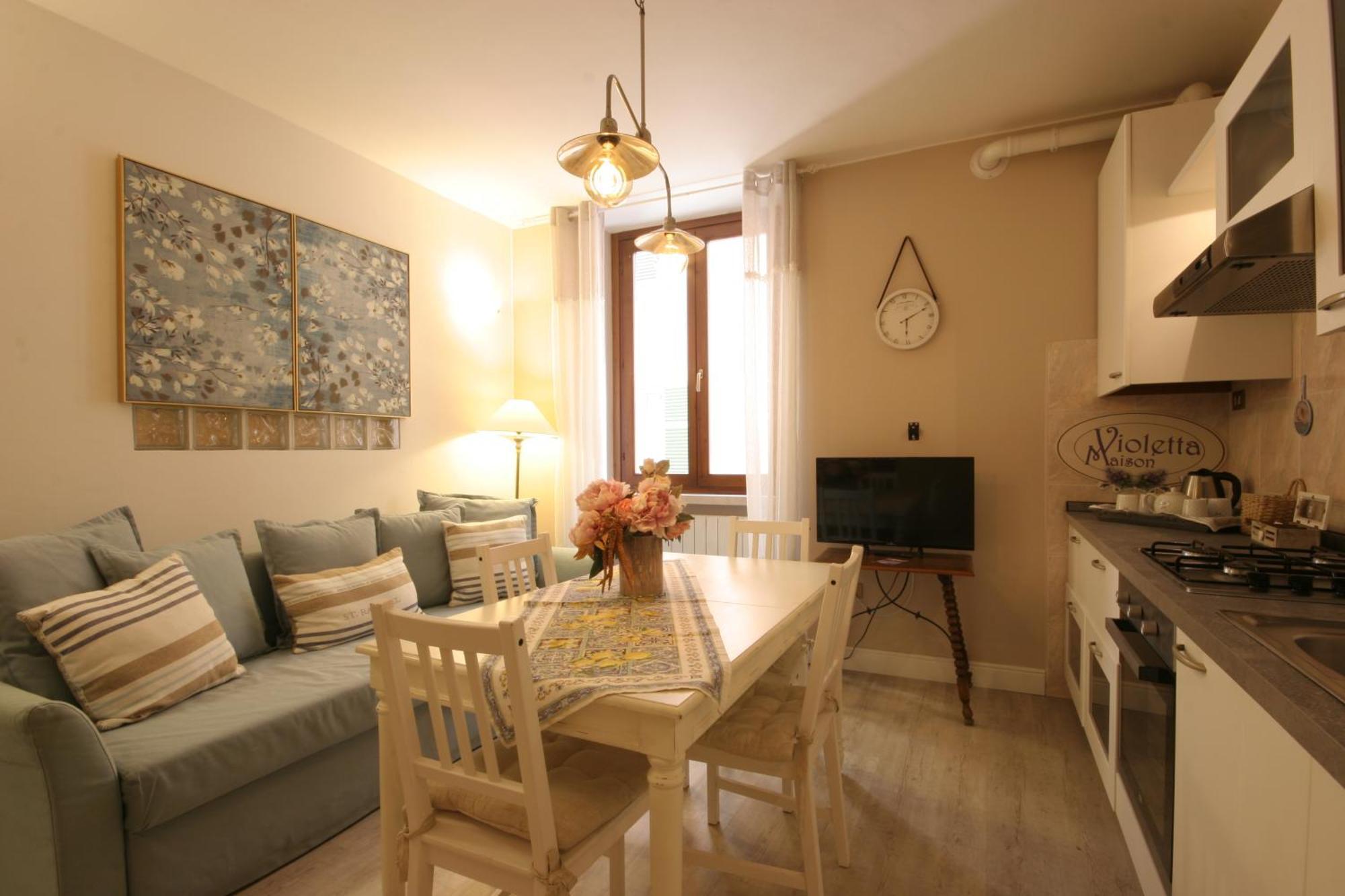 Apartmán Violetta Maison, Elegante E Romantica A Salo' Exteriér fotografie